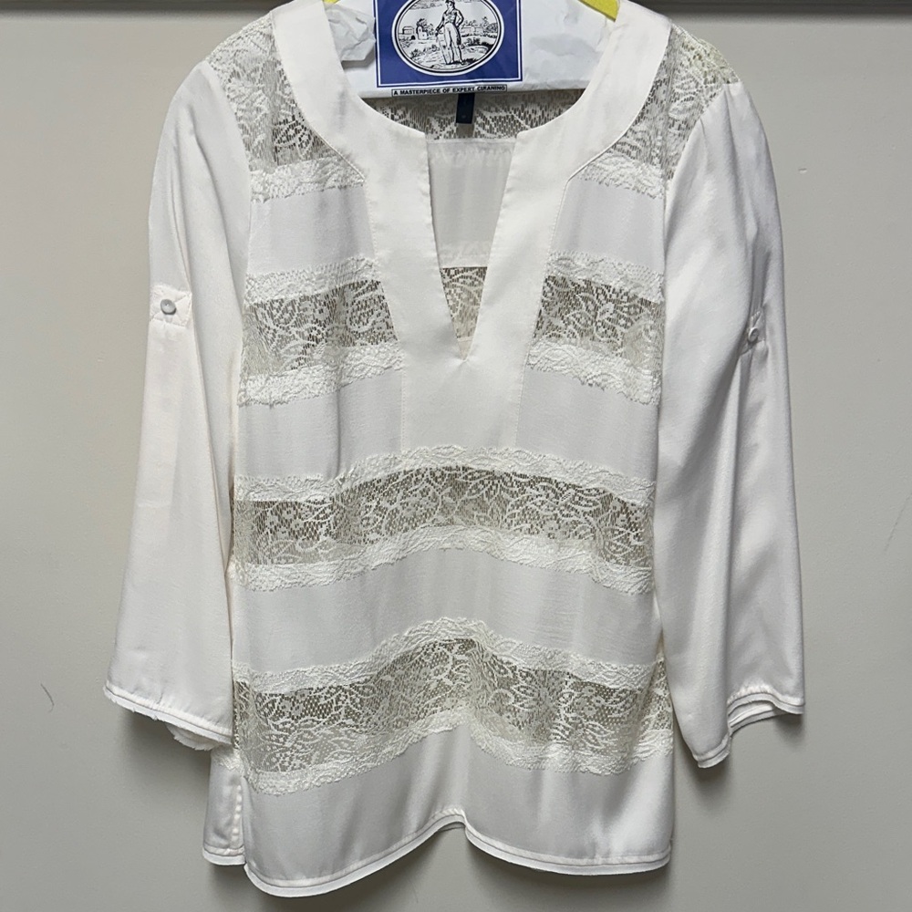 BCBGMaxAzria White Lace Blouse Size M